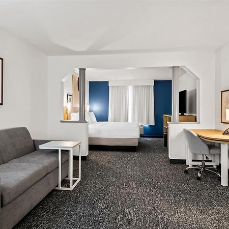 Inn & Suites Мерріллвілл Екстер'єр фото