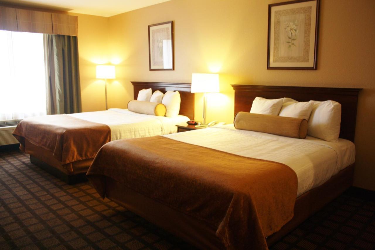 Inn & Suites Мерріллвілл Екстер'єр фото