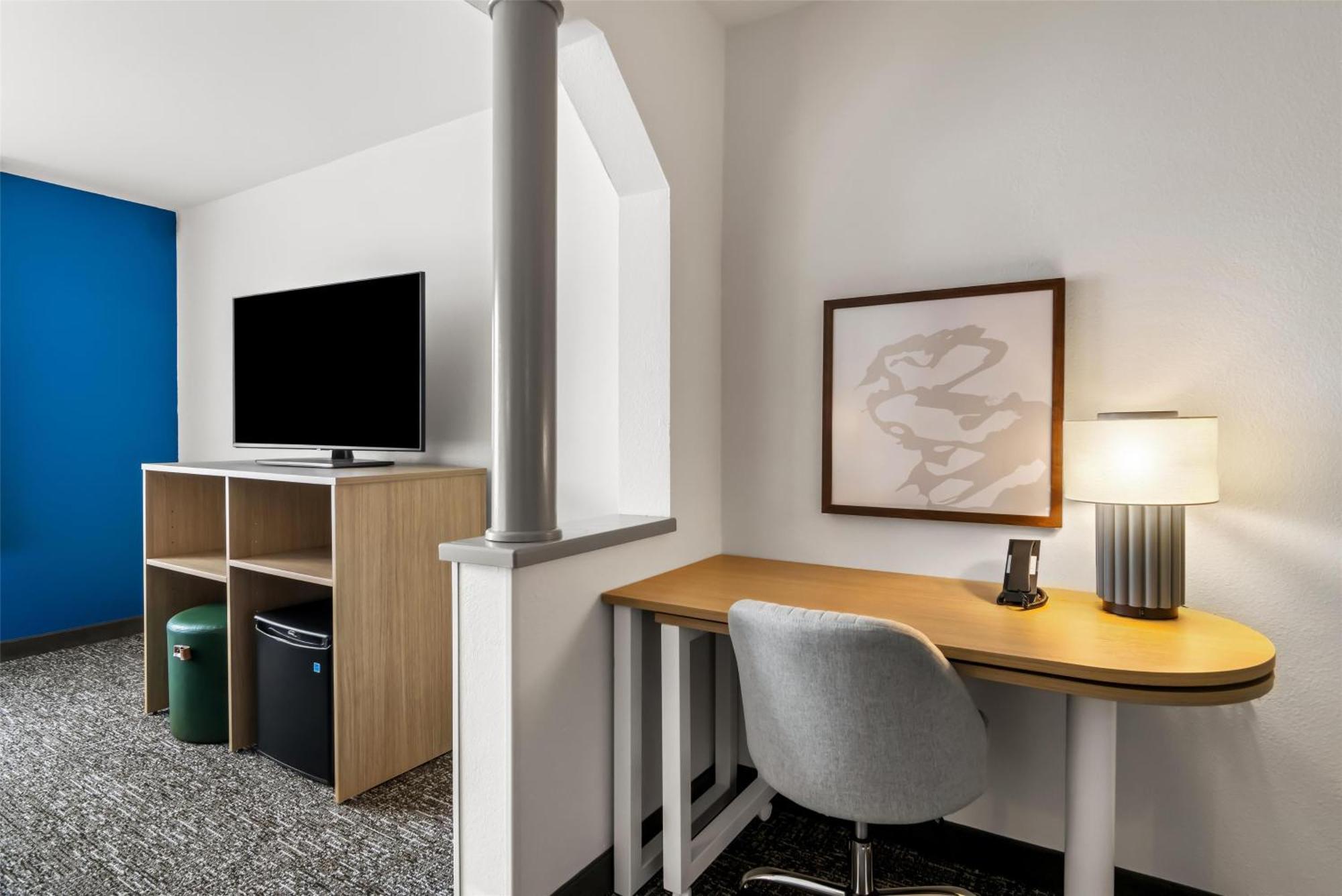 Inn & Suites Мерріллвілл Екстер'єр фото